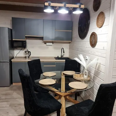 Rest Hill Apartment *